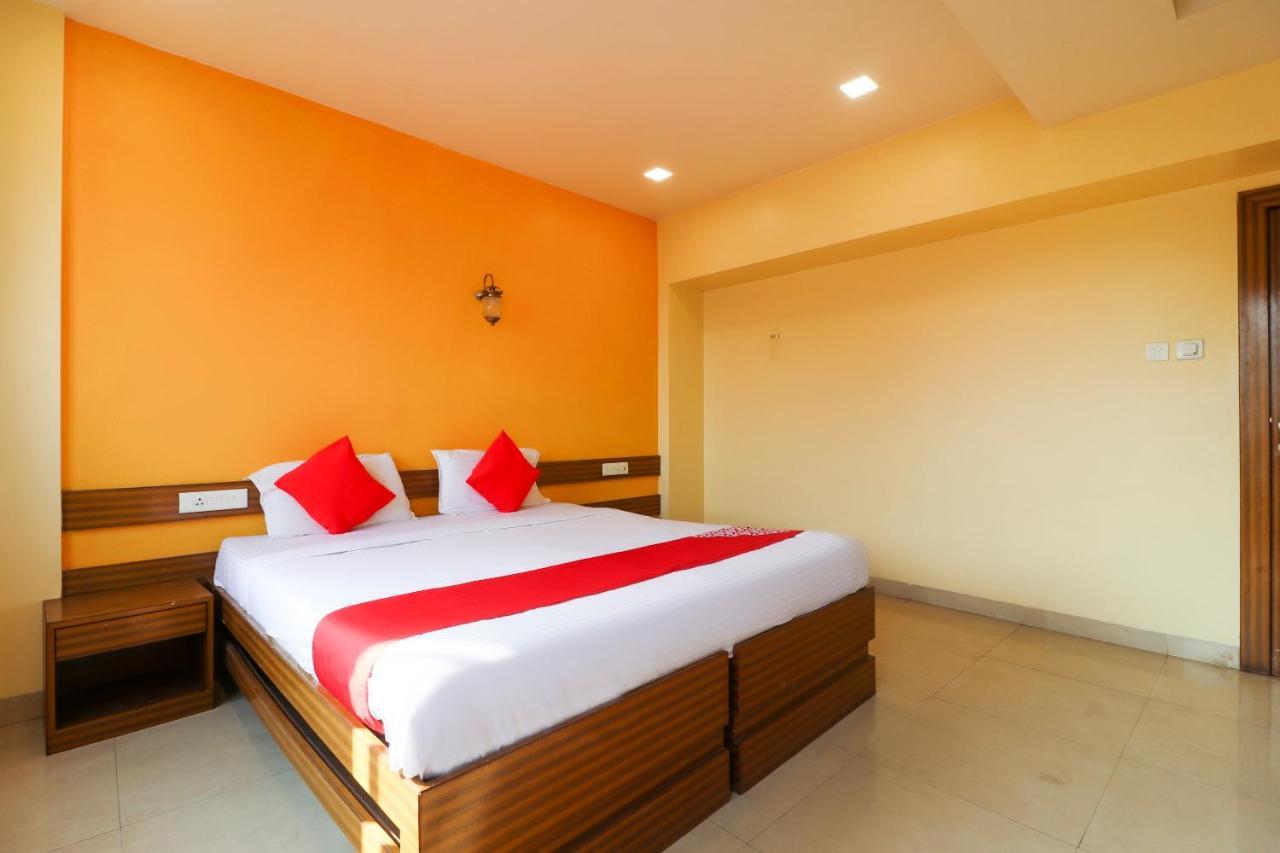 Oyo 10679 Hotel Nanashree Executive Wagholi Exterior photo