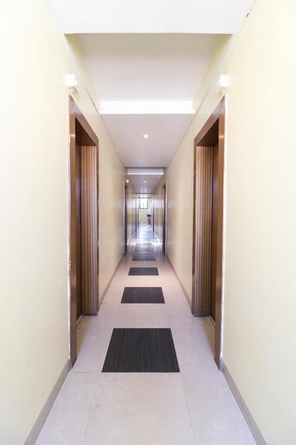 Oyo 10679 Hotel Nanashree Executive Wagholi Exterior photo